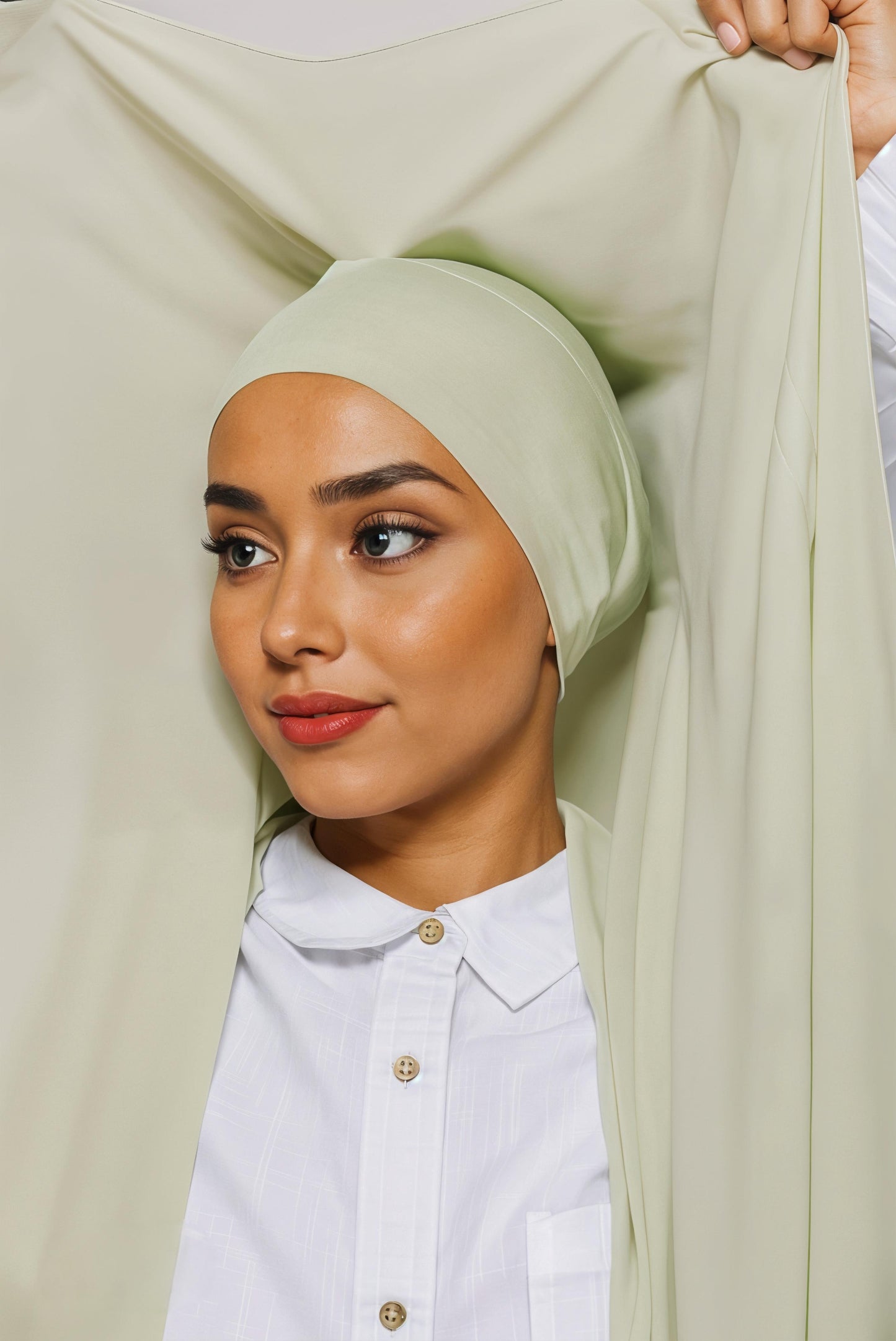 MAGNETIC VIRAL HIJAB