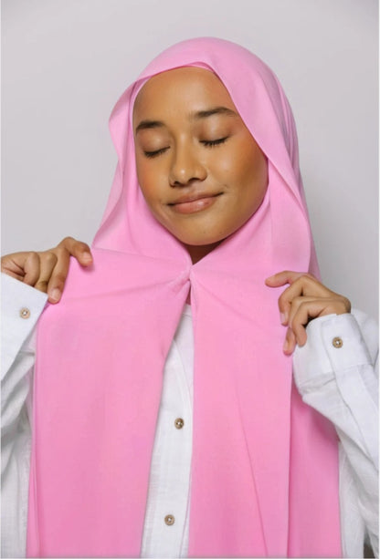 MAGNETIC PINK HIJAB
